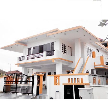 נילאי Formula One Bed And Breakfast F1 Sepang Klia Klia2 Kuala Lumpur International Airport Transit מראה חיצוני תמונה